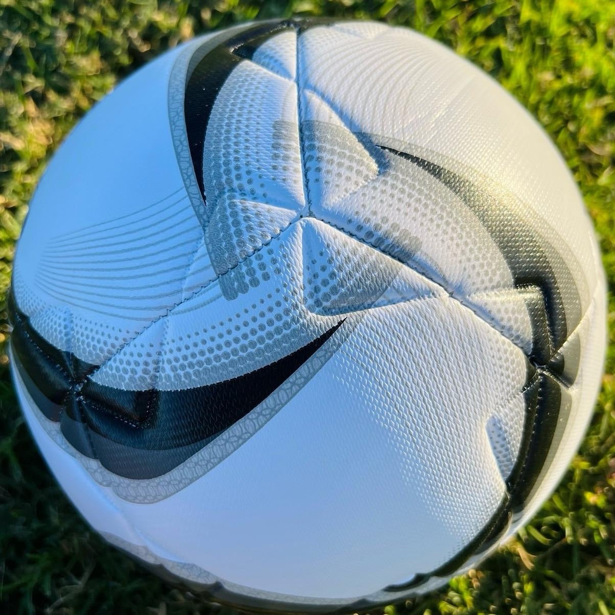 SccerUp Soccer Ball with Pump, Bag & Net (3-4 Day USA Shipping)