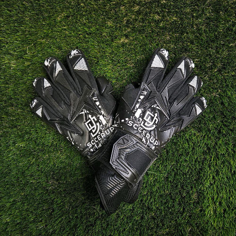 SccerUp Goalkeeper Gloves with Carry Bag