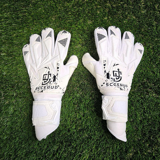 SccerUp Goalkeeper Gloves with Carry Bag
